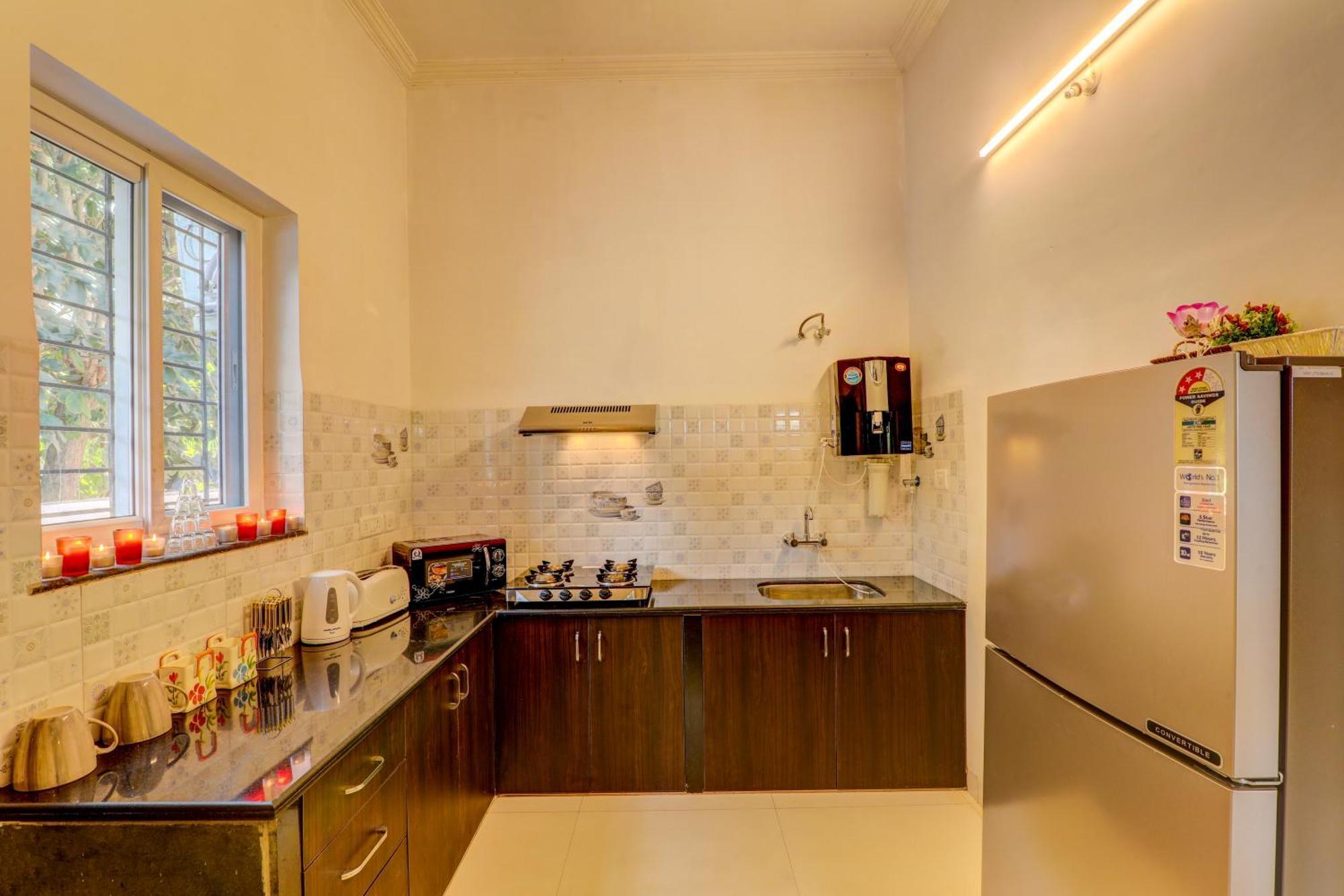 Ludo Private Pool Villa, Wifi-Caretaker-Parking, North Goa Бага Экстерьер фото