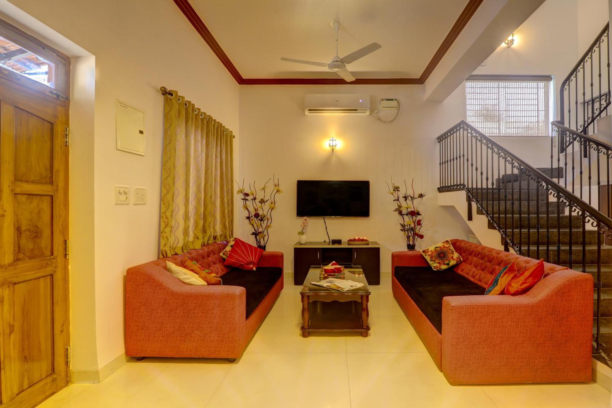 Ludo Private Pool Villa, Wifi-Caretaker-Parking, North Goa Бага Экстерьер фото